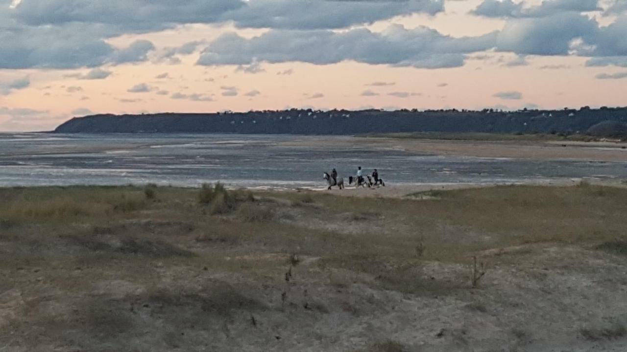 Gite De Jade, Mont Saint Michel Aucey-la-Plaine Εξωτερικό φωτογραφία